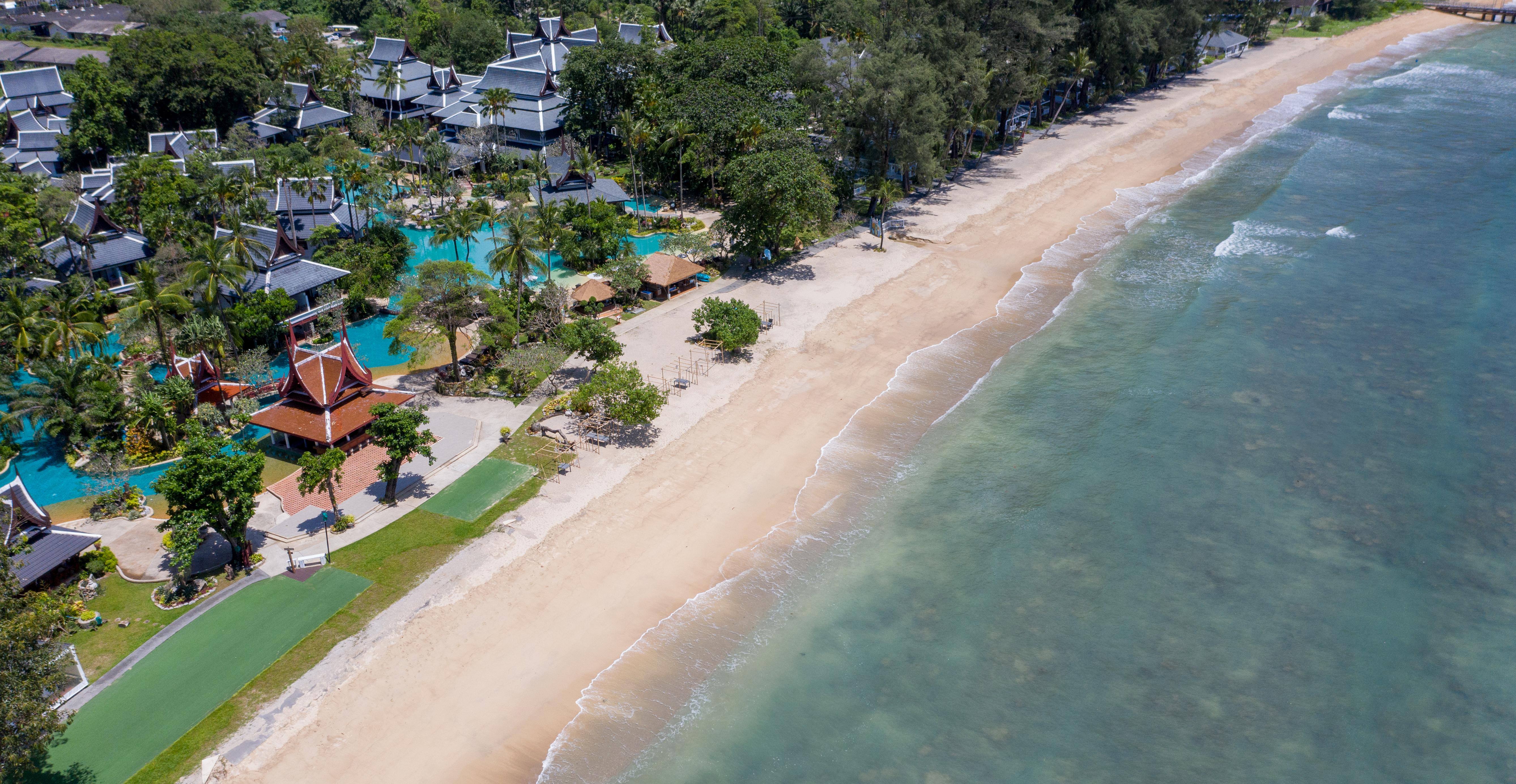 Thavorn Beach Village Resort & Spa Phuket Kamala Beach Exterior foto Aerial view of the beach