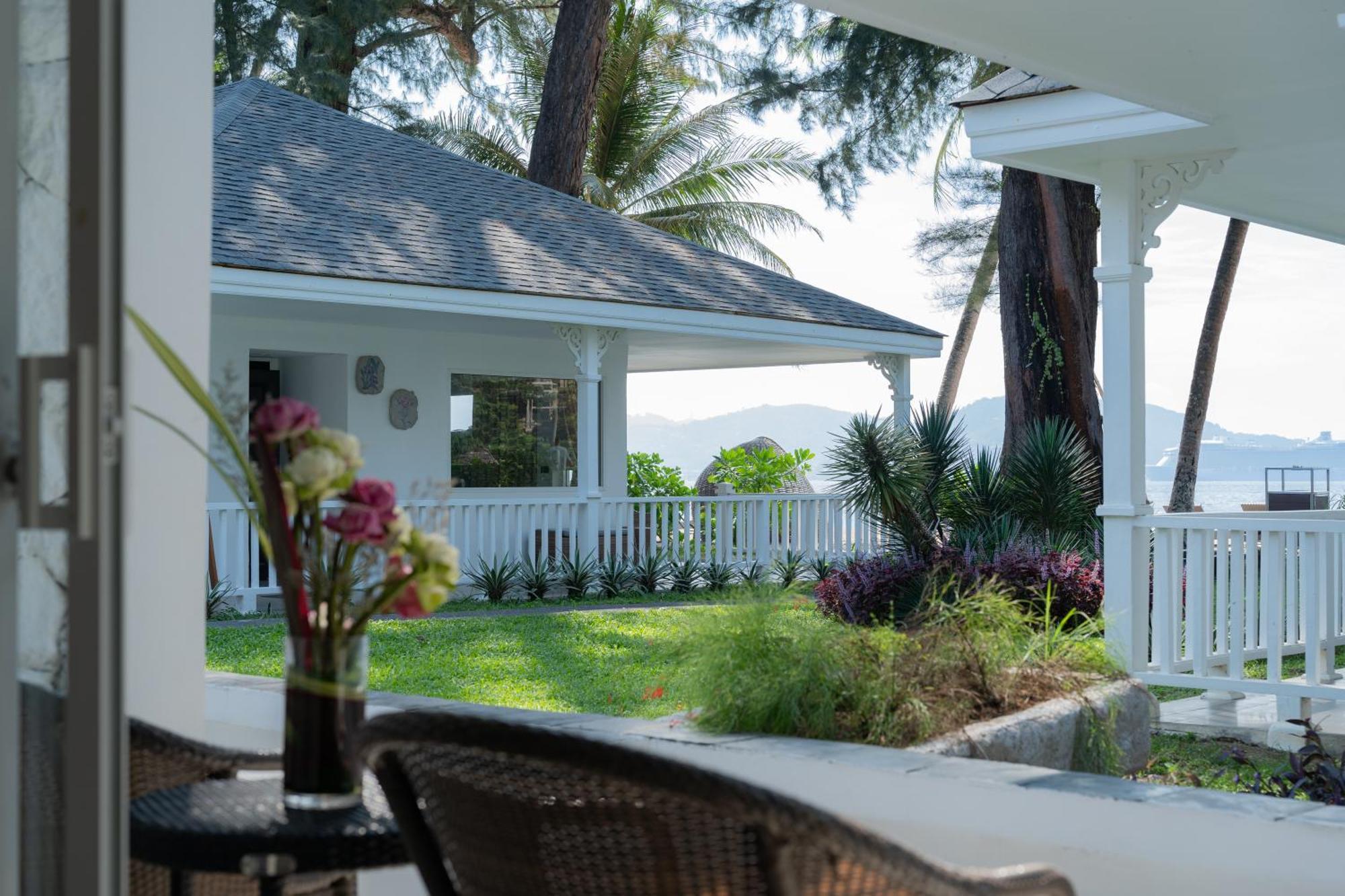 Thavorn Beach Village Resort & Spa Phuket Kamala Beach Exterior foto A view of the resort